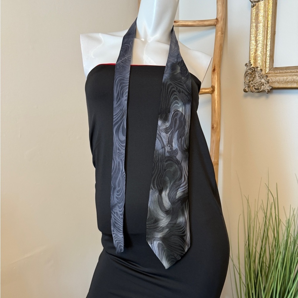 HANDPAINTED BY SIOBHAN Elegant Black and Gray Swirl Pattern Silk Tie